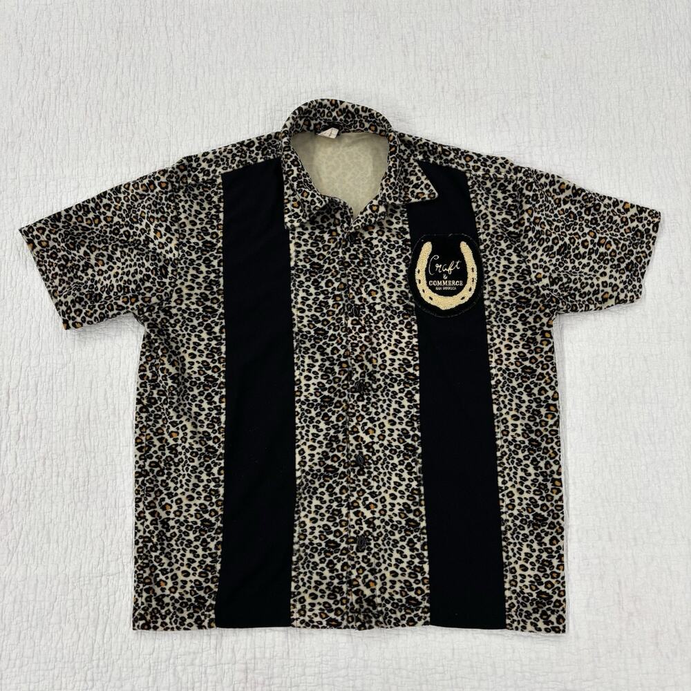 Be Retro Clothing Mens Size Medium Bowling Shirt Fuzzy Leopard Panel Craft